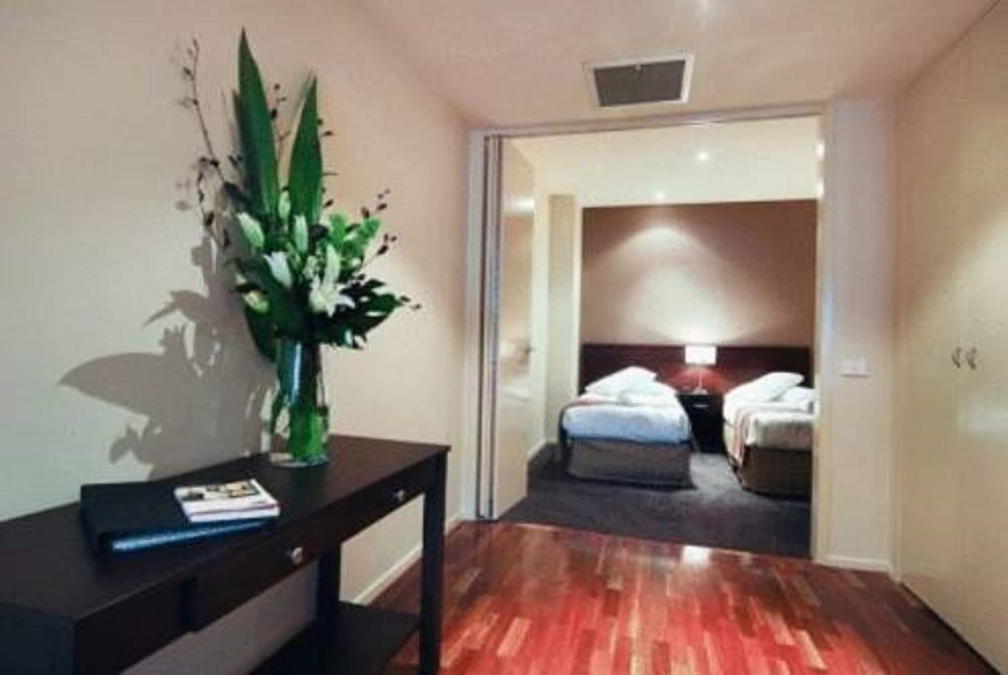 Quest On William Aparthotel Melbourne Exterior photo