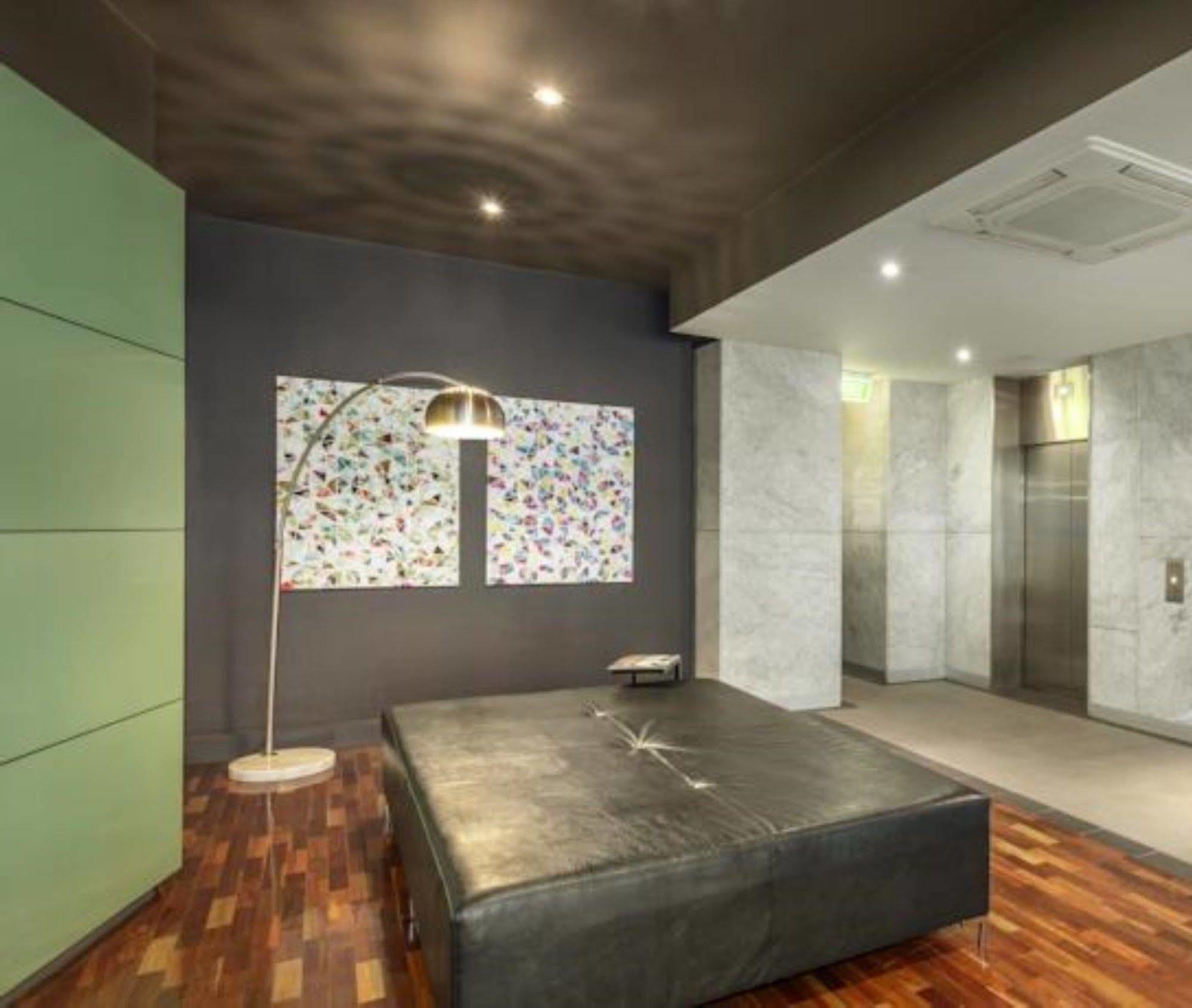 Quest On William Aparthotel Melbourne Exterior photo